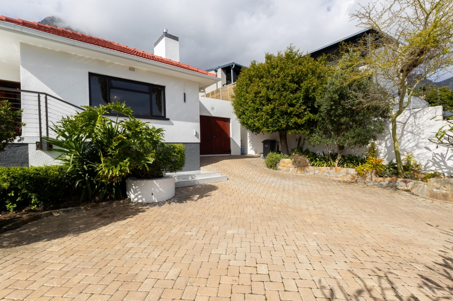 To Let 3 Bedroom Property for Rent in Camps Bay Western Cape